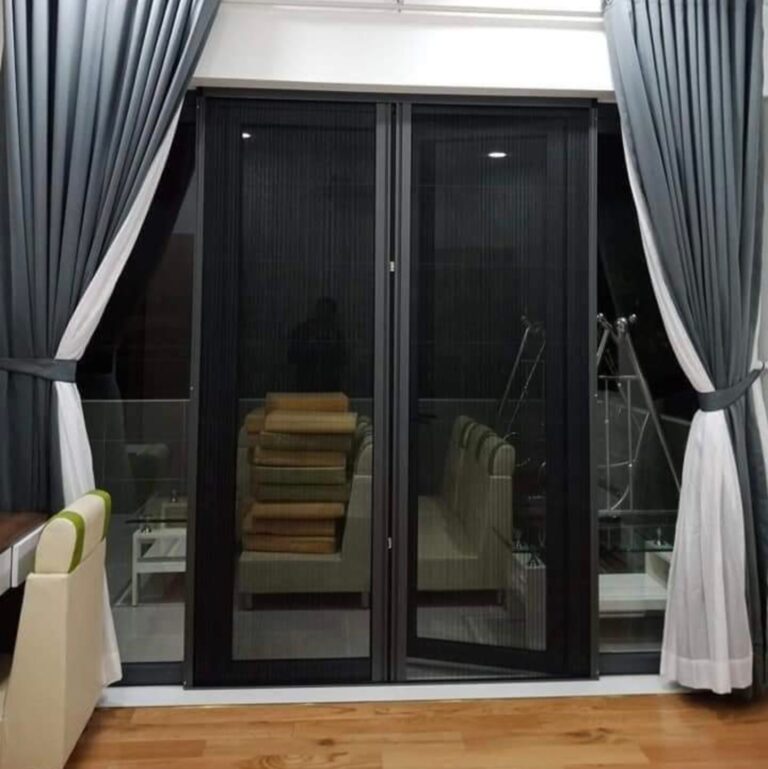 LẮP ĐẶT CỬA LƯỚI DẠNG XẾP CHỐNG MUỖI