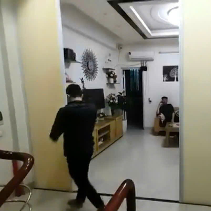 VÁCH NGĂN TỔ ONG TẠI TÂN CHÂU