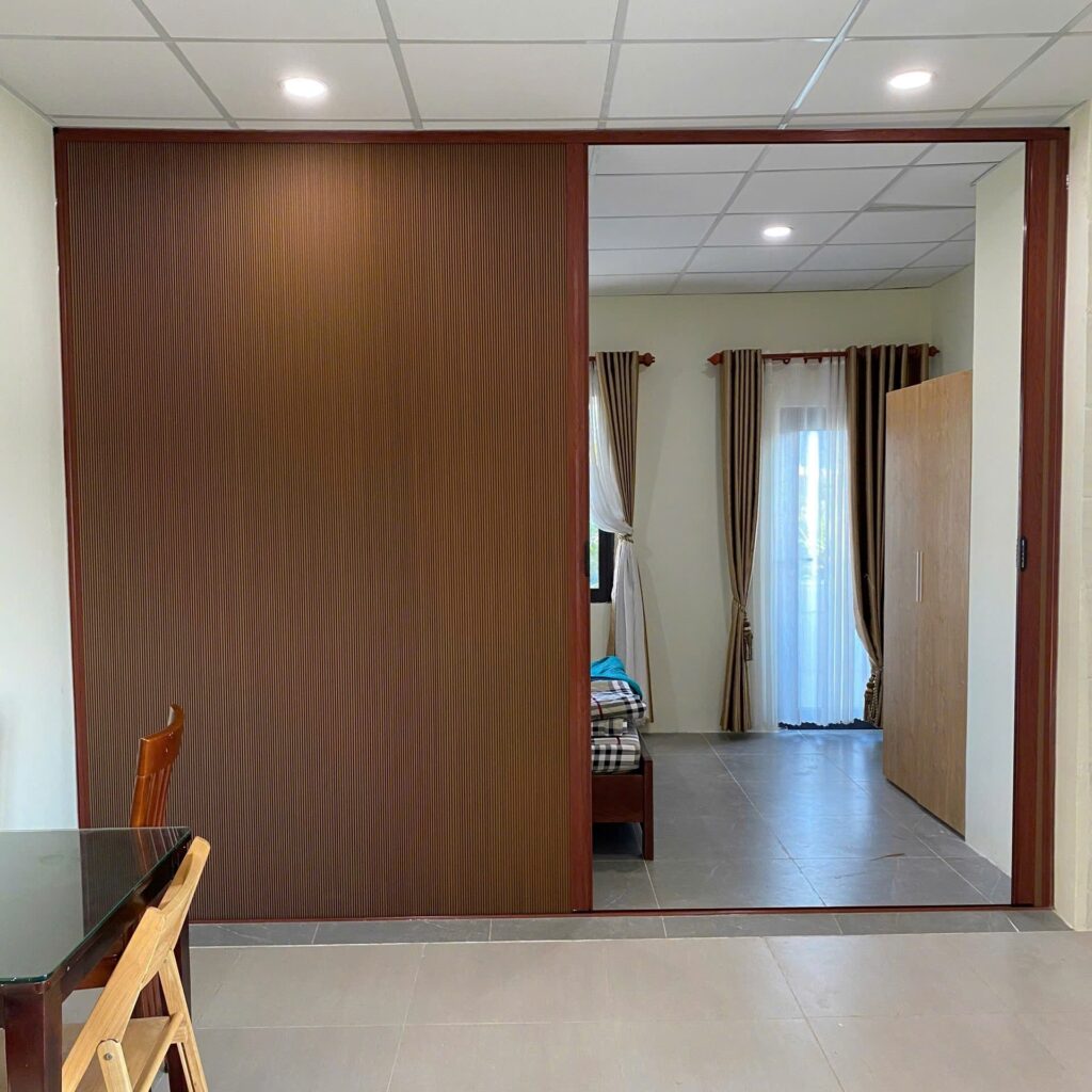 RÈM TỔ ONG TẠI ĐÀ LẠT LÂM ĐỒNG