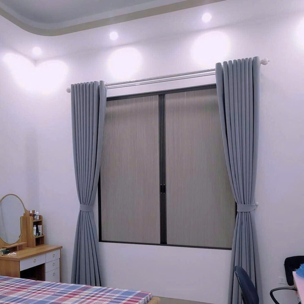 RÈM CỬA TỔ ONG