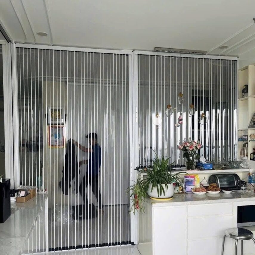 LỢI ÍCH CỬA XẾP LÁ NHỰA TẠI THANH XUÂN