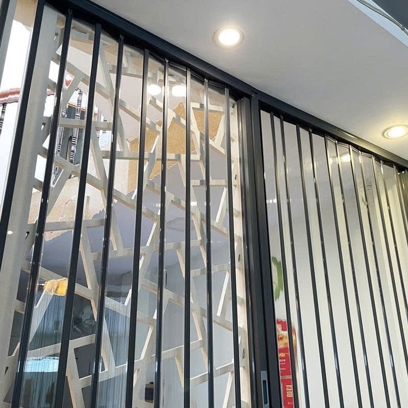 LỢI ÍCH CỬA XẾP LÁ NHỰA TẠI BA ĐÌNH