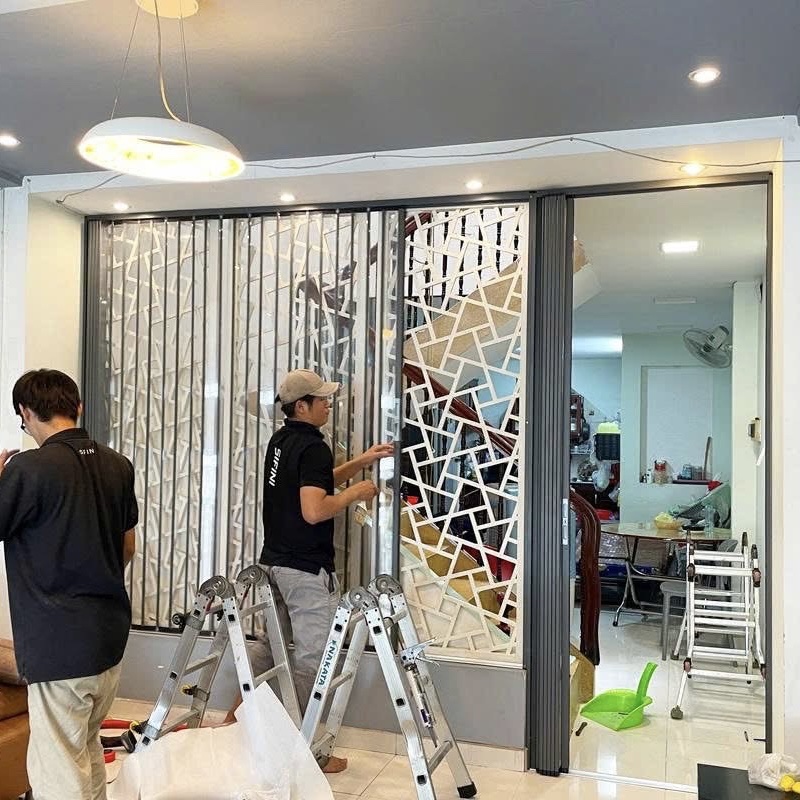 LỢI ÍCH CỬA XẾP LÁ NHỰA TẠI HOÀN KIẾM
