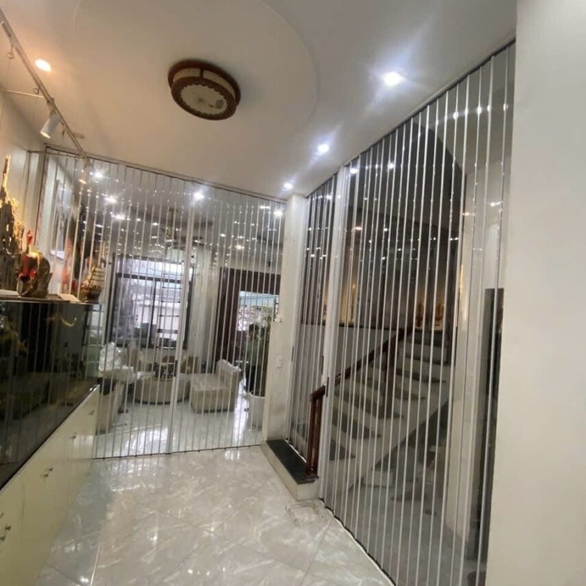 CỬA XẾP LÁ NHỰA TẠI NHƠN TRẠCH