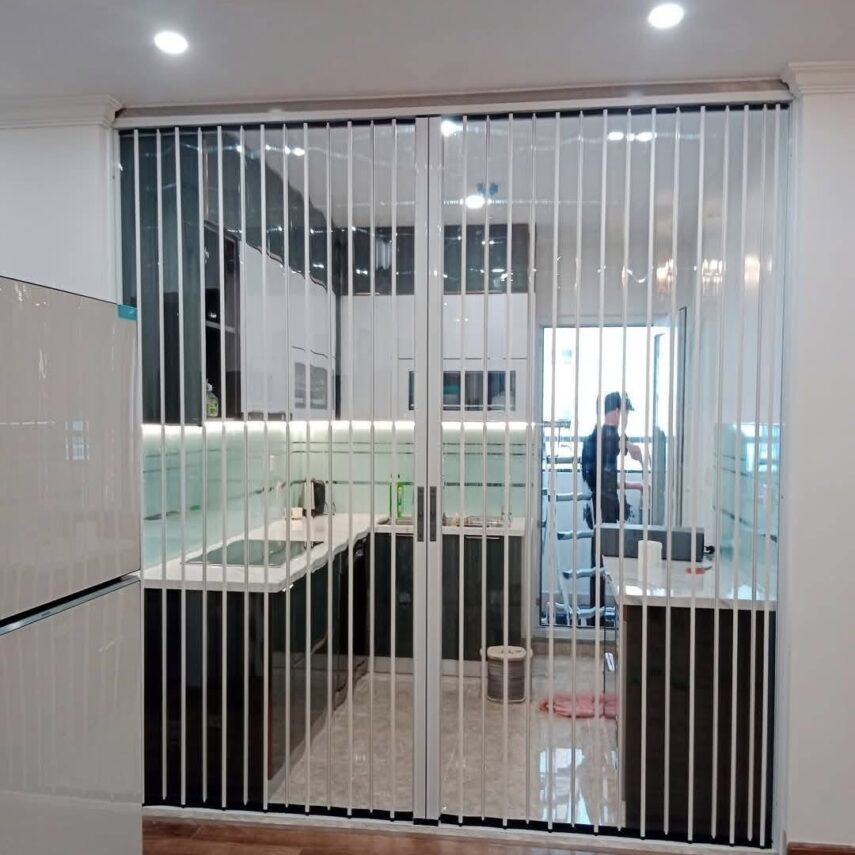 LẮP ĐẶT CỬA XẾP LÁ NHỰA TẠI LONG THÀNH