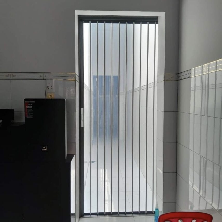LỢI ÍCH CỬA XẾP LÁ NHỰA TẠI TRẢNG BOM