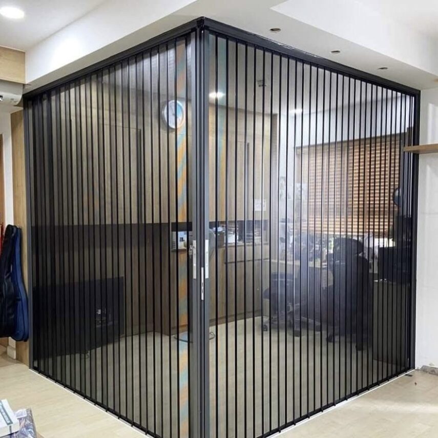 LẮP ĐẶT CỬA XẾP LÁ NHỰA TẠI CẦN GIỜ HCM