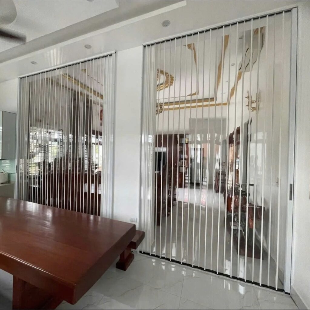 CỬA XẾP LÁ NHỰA TẠI NHÀ BÈ HCM